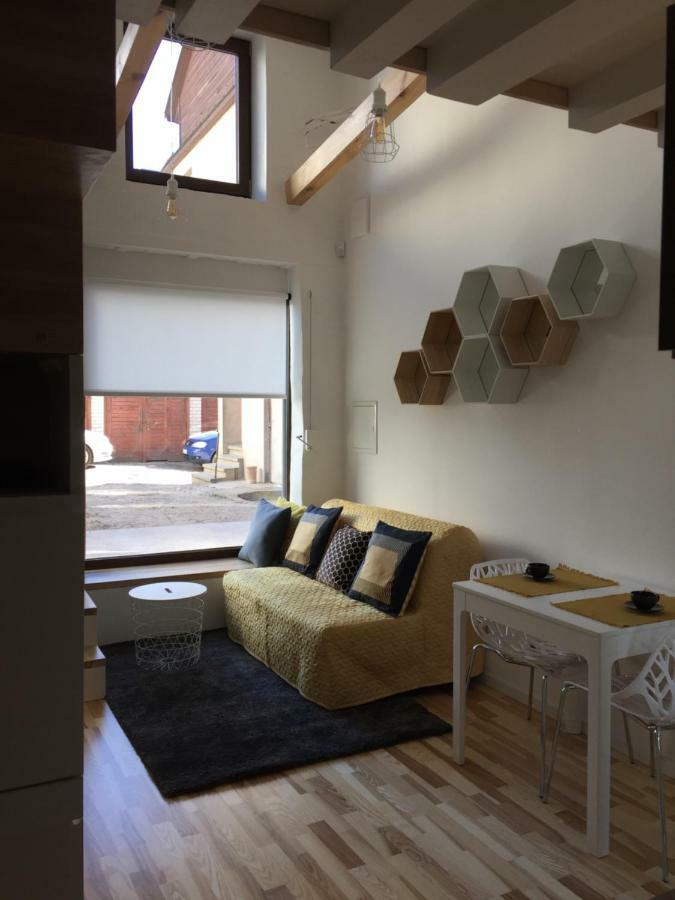 Jolie Apartments カウナス エクステリア 写真