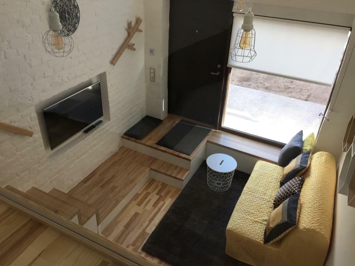 Jolie Apartments カウナス エクステリア 写真