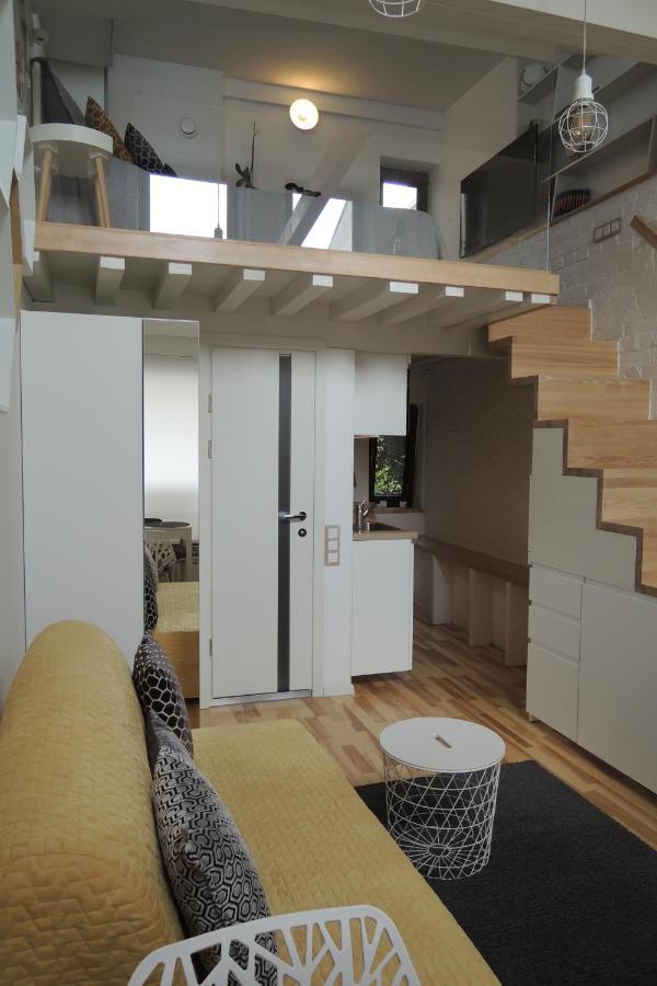 Jolie Apartments カウナス エクステリア 写真